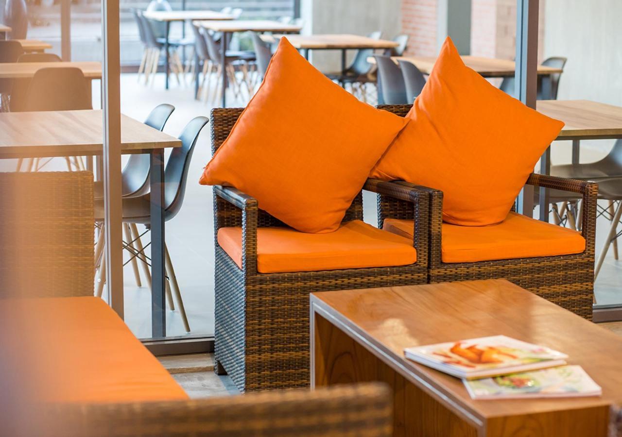 B2 Udon Thani Boutique And Budget Hotel Esterno foto